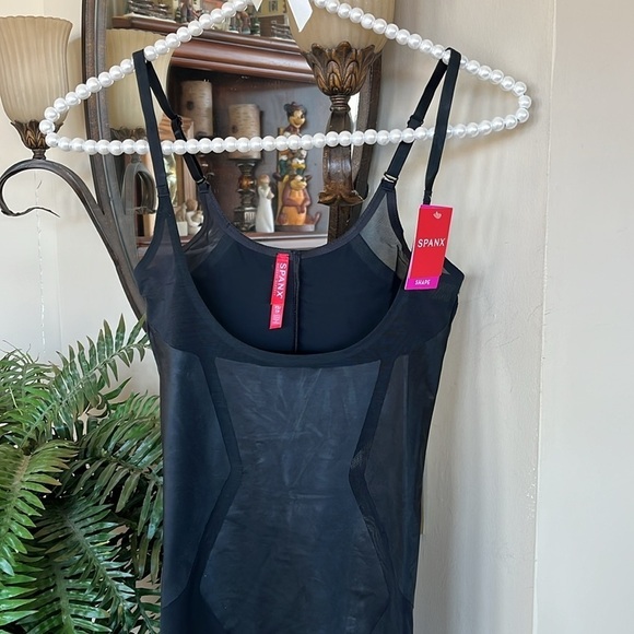 Brand New Spanx Open-Bust Mid-Thigh Bodysuit Very Black Slimming Shapewear - Picture 2 of 15
